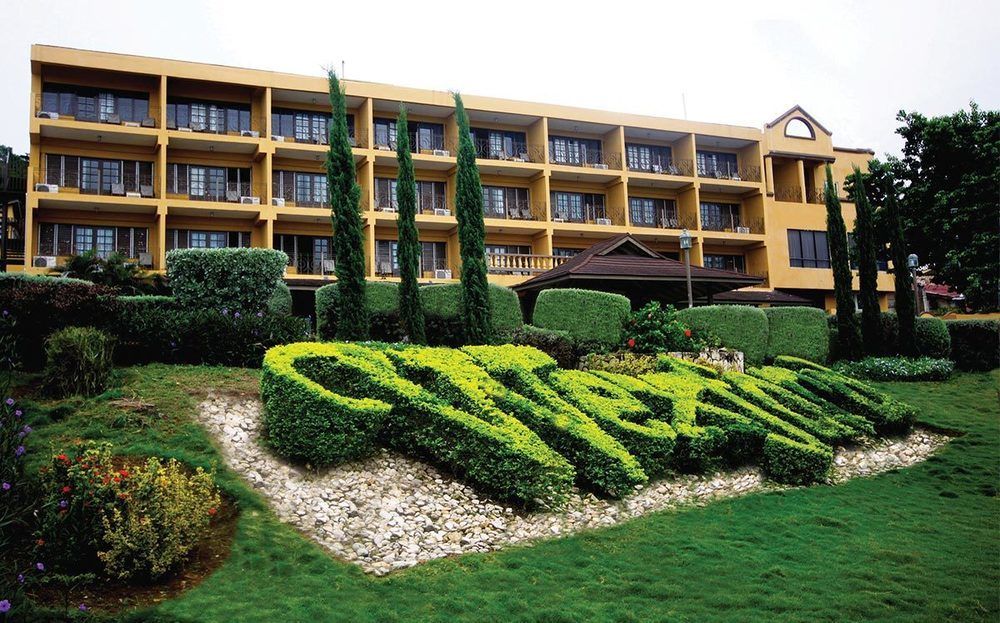 The Wexford Hotel 몬테고 베이 외부 사진